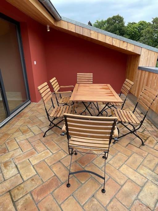 Grosse Wohnung Mit Loggia Templin Exterior photo