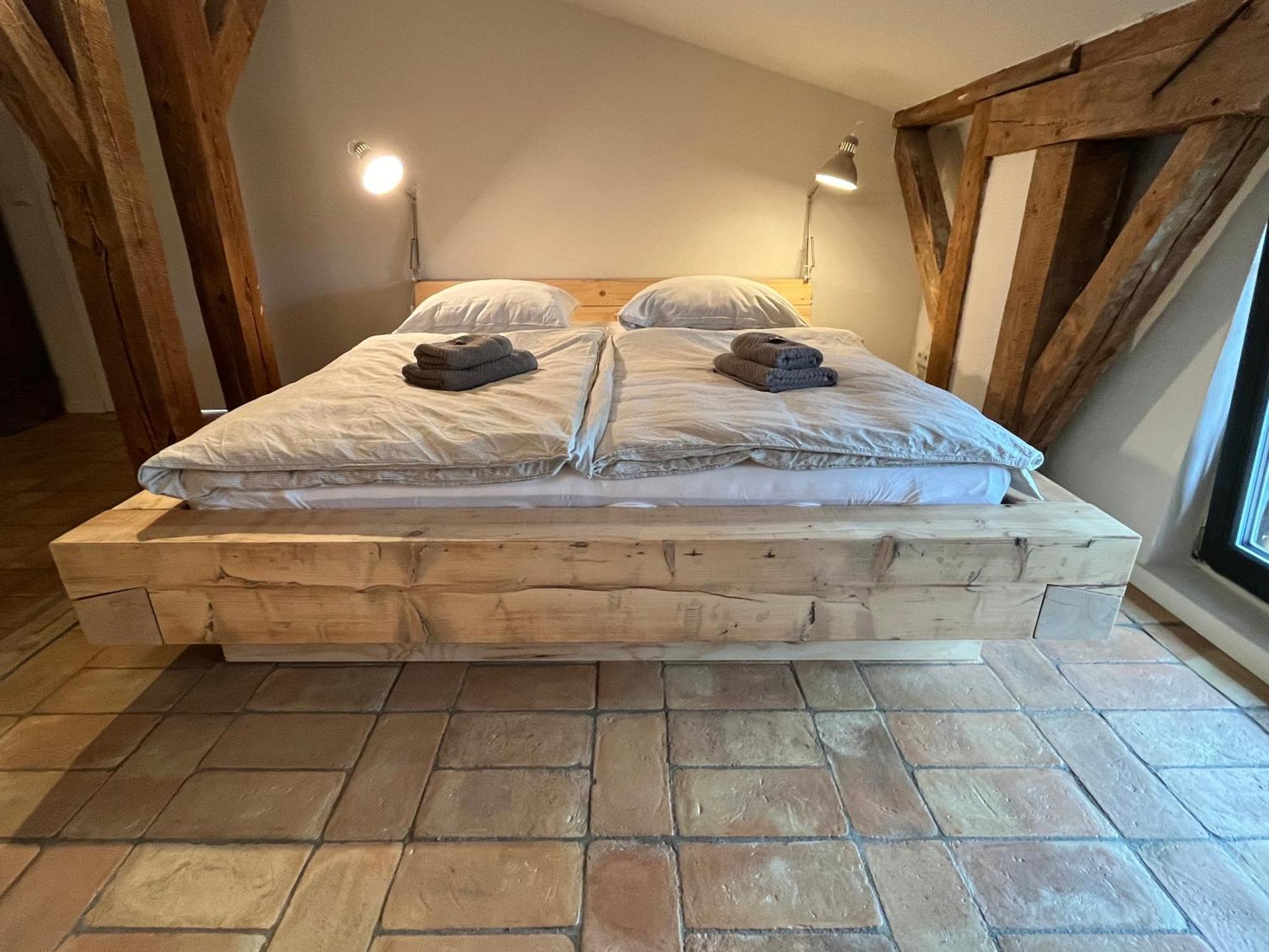 Grosse Wohnung Mit Loggia Templin Exterior photo